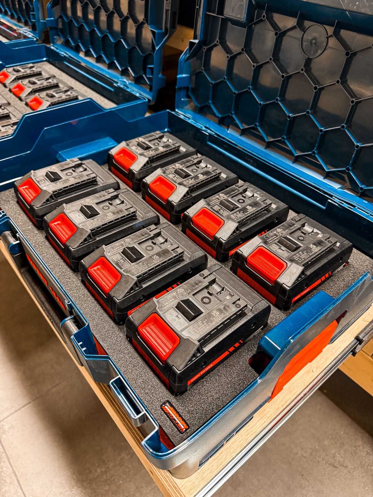 Schaumeinlage für 8x Bosch Expert 18V Akkus für neue Bosch L-Boxx