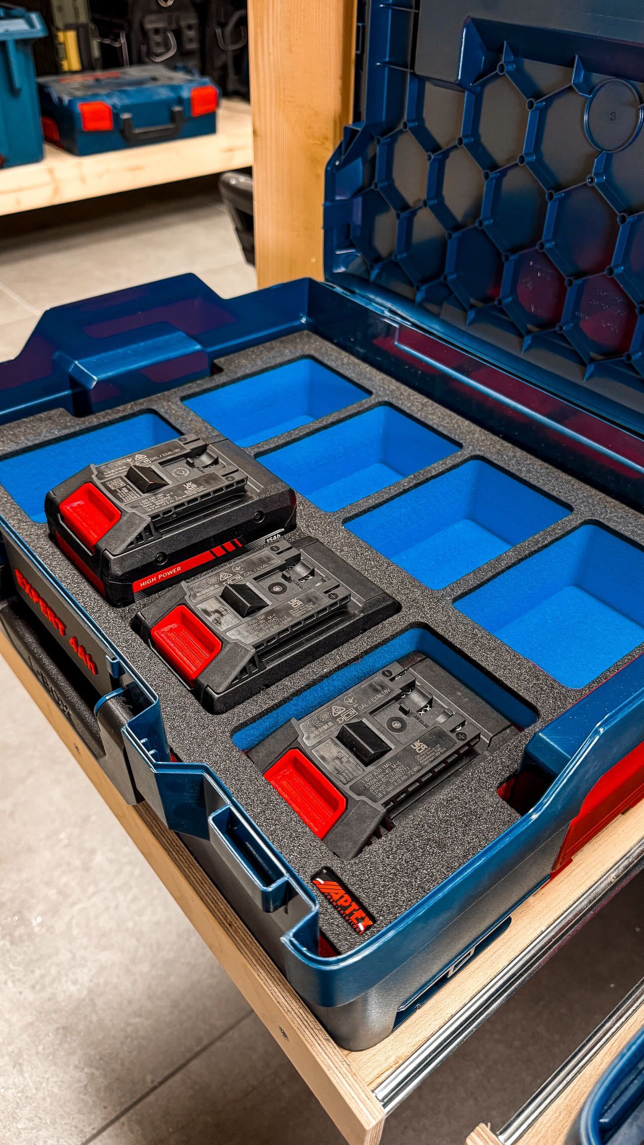 Schaumeinlage für 8x Bosch Expert 18V Akkus für neue Bosch L-Boxx